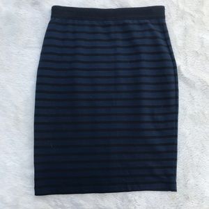 Lou & Grey Loft Navy Stripe Pencil Skirt